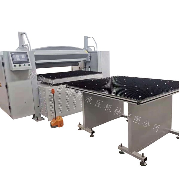 TYSK-1300型數控折邊機